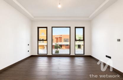 Townhouse - 4 - 3 for rent in Portofino - Damac Lagoons - Dubai