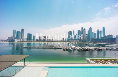 Apartment - 2 Bedrooms - 3 Bathrooms for sale in Palace Beach Residence Tower 2 - Palace Beach Residence - EMAAR Beachfront - Dubai Harbour - Dubai