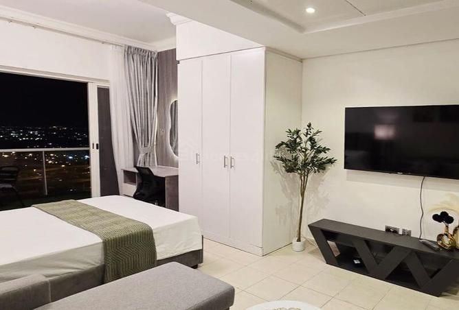 73848345 - Property Image 2