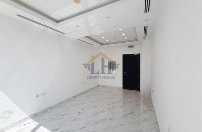 Office Space - Studio for rent in Tamani Art Tower - Business Bay - Dubai