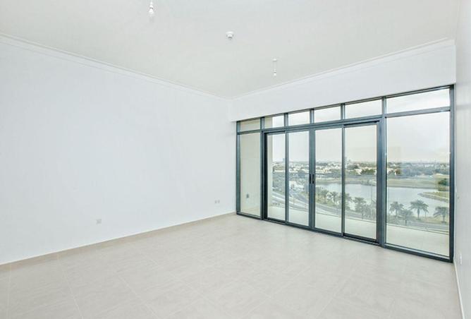 Hills C1 | Lake View and Street View | Vacant soon