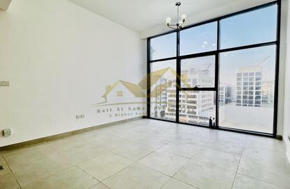 Apartment - 1 Bedroom - 1 Bathroom for rent in Jumeirah Garden City - Al Satwa - Dubai
