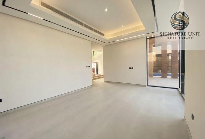 126568302 - Property Image 3