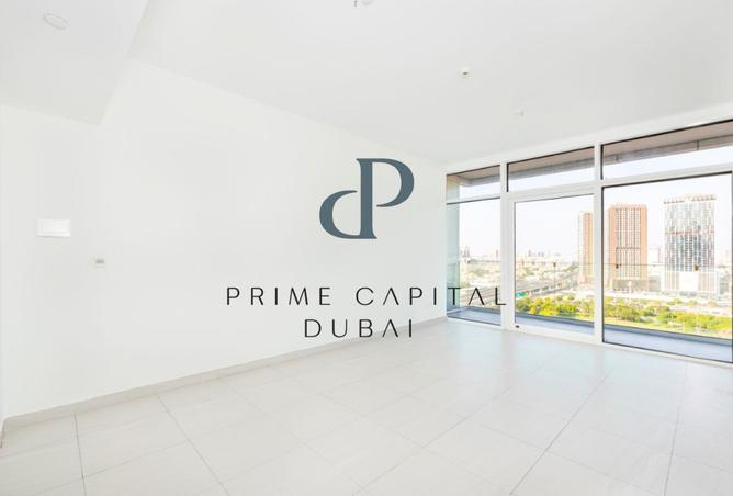 Vacant 1BR | Balcony with Park & Dubai Frame View photo 2