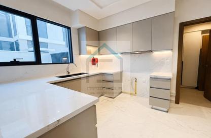 فيلا - 5 غرف نوم - 6 حمامات للايجار في مروج الفرجان شرق - مروج الفرجان - الفرجان - دبي