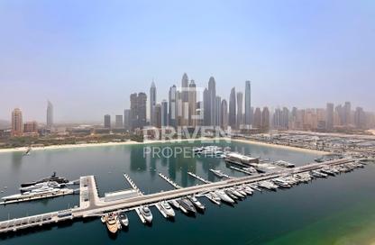 Apartment - 2 Bedrooms - 3 Bathrooms for rent in Palace Beach Residence Tower 2 - Palace Beach Residence - Emaar Beachfront - Dubai Harbour - Dubai