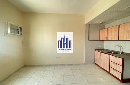 Apartment - Studio - 1 Bathroom for rent in Muwaileh - Sharjah