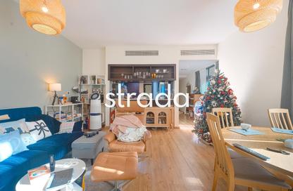 Apartment - 2 Bedrooms - 3 Bathrooms for sale in Travo Tower B - Travo - The Views - Dubai