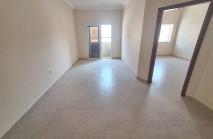 Apartment - 1 - 2 for rent in Fire Station Road - Muwaileh - Sharjah