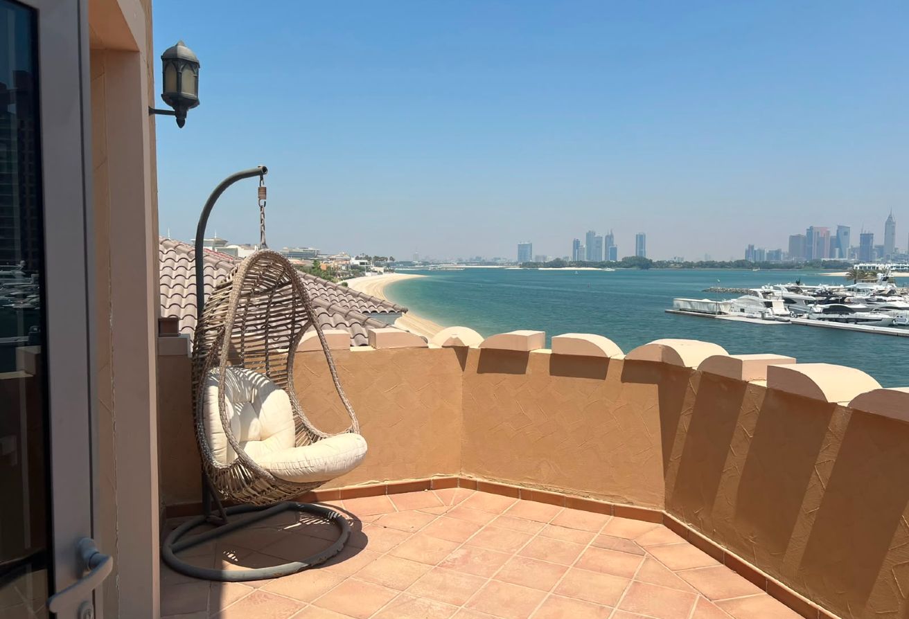 LUXURY GARDEN HOME | PRIVATE BEACH | 5BR VILLA gallery image