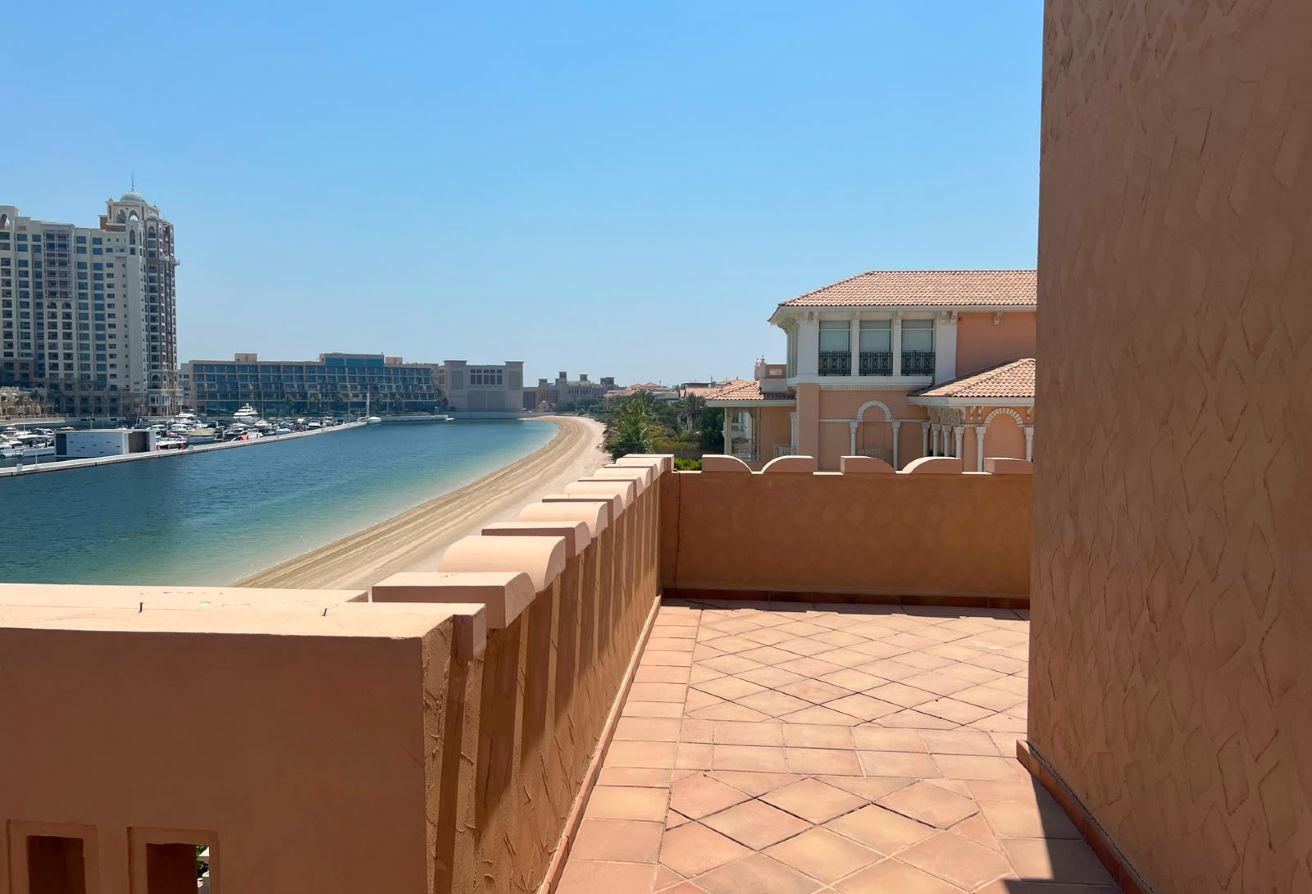 LUXURY GARDEN HOME | PRIVATE BEACH | 5BR VILLA gallery image