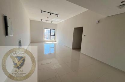 Apartment - 2 Bedrooms - 2 Bathrooms for rent in SRS Tower - Al Rashidiya 1 - Al Rashidiya - Ajman