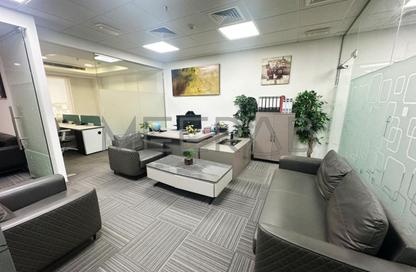 Office Space - Studio - 7+ for rent in Leaders Building - Al Quoz 1 - Al Quoz - Dubai