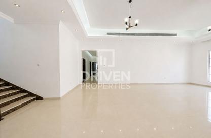 Villa - 4 - 5 for rent in Nad Al Sheba 4 - Nad Al Sheba - Dubai
