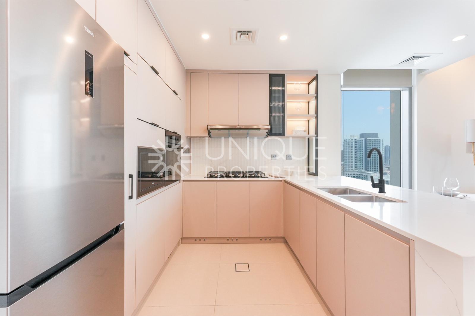 Luxury | Park View | Smart Home Residence