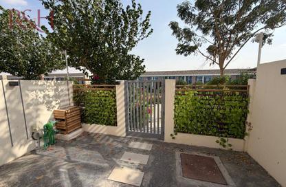 Townhouse - 2 - 3 for rent in Rukan 3 - Rukan - Dubai