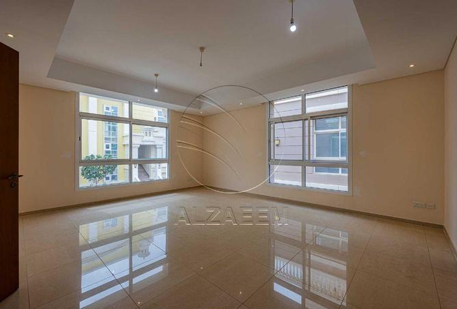 77366223 - Property Image 2