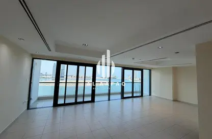 Apartment - 3 Bedrooms - 5 Bathrooms for rent in Al Mamzar - Al Mamzar - Sharjah - Sharjah