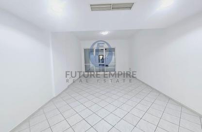 Apartment - 2 - 3 for rent in Airport Road Area - Al Garhoud - Dubai