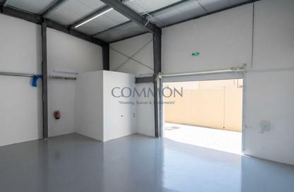 Warehouse - Studio for rent in Al Qasimiah City - Sharjah