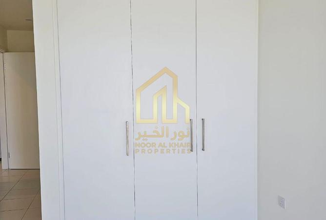 68683858 - Property Image 3