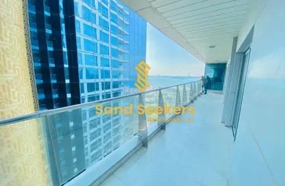 Apartment - 4 Bedrooms - 5 Bathrooms for rent in Corniche Road - Abu Dhabi