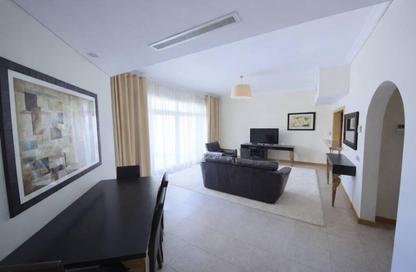 Apartment - 2 Bedrooms - 3 Bathrooms for sale in Al Haseer - Shoreline Apartments - Palm Jumeirah - Dubai