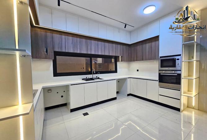 114595517 - Property Image 3