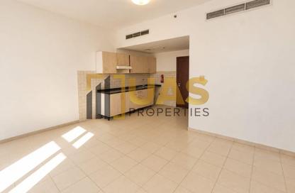 Apartment - Studio - 1 for rent in Abdul Rahim Mohd Al Zarooni Building - Al Mankhool - Bur Dubai - Dubai
