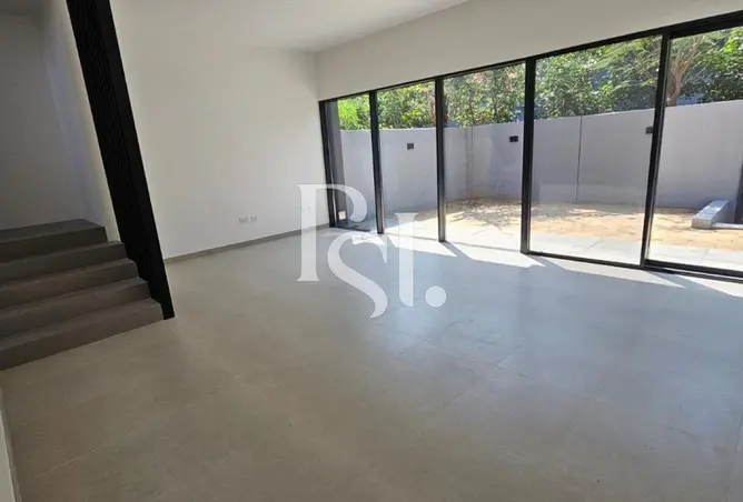 126111004 - Property Image 2