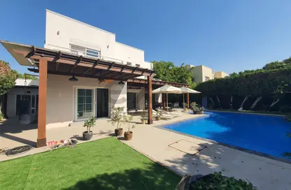 Villa - 5 Bedrooms - 6 Bathrooms for sale in Meadows 5 - Meadows - Dubai