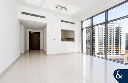 Apartment - 1 Bedroom - 2 Bathrooms for rent in Boulevard Crescent Tower 1 - BLVD Crescent - Downtown Dubai - Dubai Apartment - 1 Bedroom - 2 Bathrooms for rent in Boulevard Crescent Tower 1 - BLVD Crescent - Downtown Dubai - Dubai