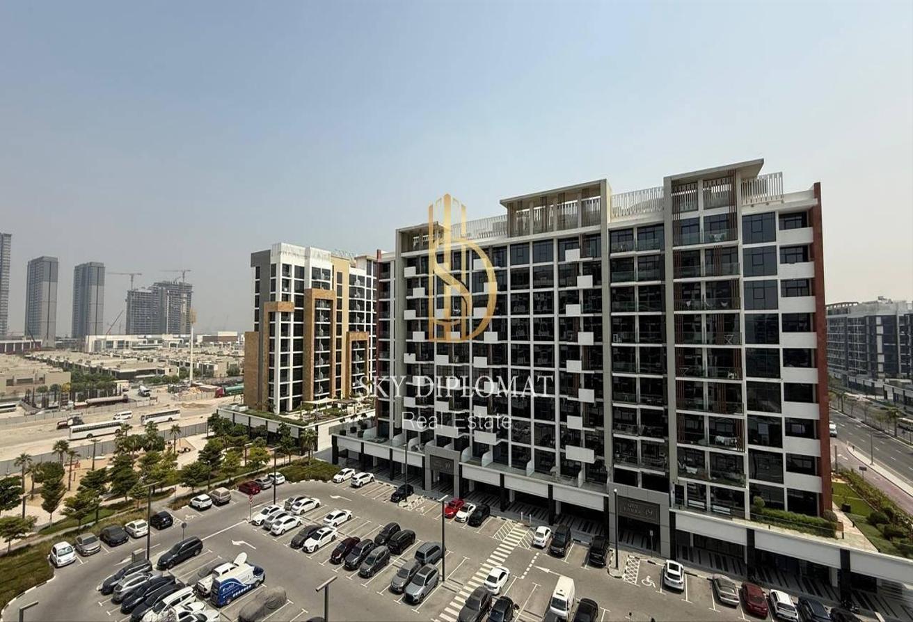 Prime Location l Fully Furnished l Bright Layout photo 24