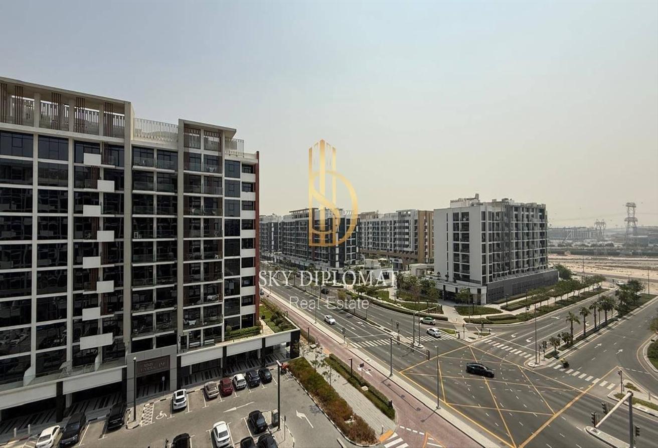 Prime Location l Fully Furnished l Bright Layout photo 27