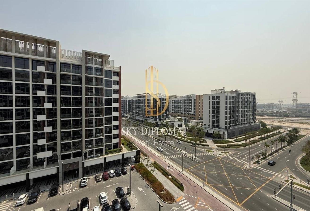 Prime Location l Fully Furnished l Bright Layout photo 25