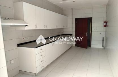 Apartment - 2 - 2 for rent in Zabeel Building - Al Karama - Bur Dubai - Dubai