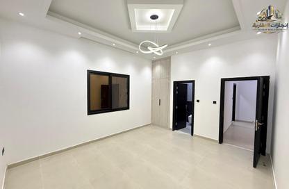 Villa - 4 Bedrooms - 6 Bathrooms for rent in Al Helio 2 - Al Helio - Ajman