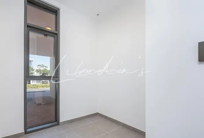 113274610 - Property Image 3