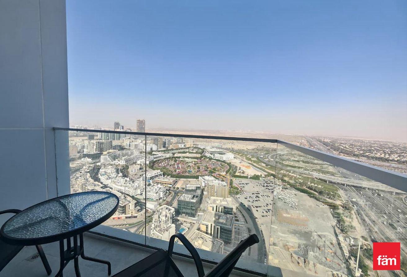 FULLY FURNISHED, Miracle Garden View, High Floor photo 3