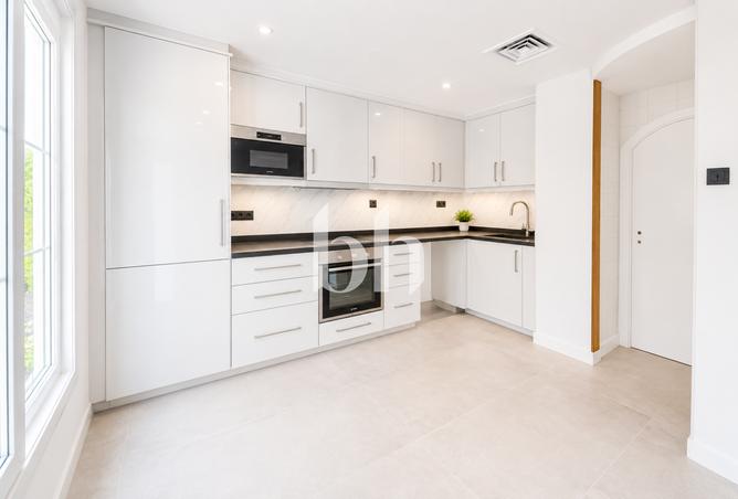 138300619 - Property Image 2