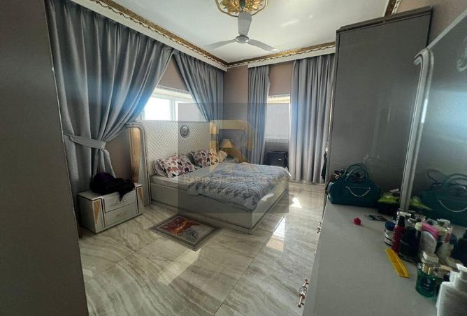 74233148 - Property Image 3