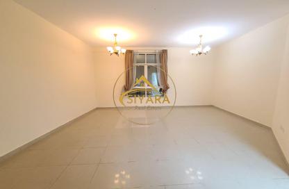 Apartment - 2 - 4 for rent in Taliatela Street - Al Nahda - Sharjah