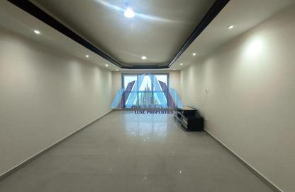 Apartment - 2 - 4 for rent in Cornish Tower - Al Rumaila - Ajman