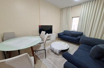 Apartment - 1 Bedroom - 2 Bathrooms for rent in Al Dewan building - Al Qasimia - Sharjah Apartment - 1 Bedroom - 2 Bathrooms for rent in Al Dewan building - Al Qasimia - Sharjah