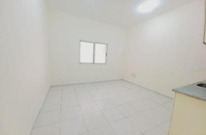 Apartment - Studio - 1 Bathroom for rent in Fire Station Road - Muwaileh - Sharjah