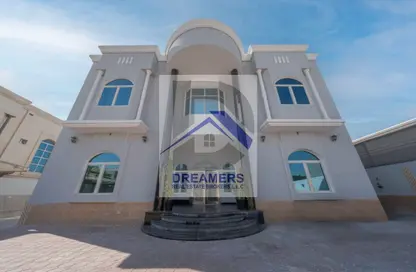 فيلا - 5 غرف نوم - 6 حمامات للايجار في حدائق الإمارات 1 - القوز - دبي فيلا - 5 غرف نوم - 6 حمامات للايجار في حدائق الإمارات 1 - القوز - دبي