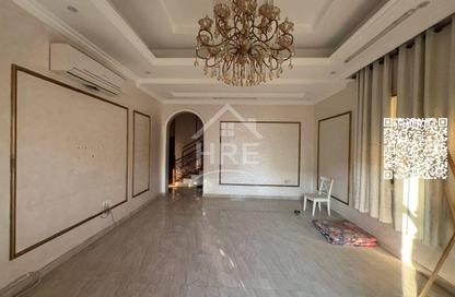Villa - 5 - 7 for sale in Al Mowaihat 2 - Al Mowaihat - Ajman
