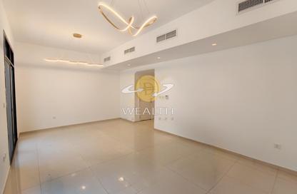 Townhouse - 2 - 4 for rent in Nasma Residence - Al Tai - Sharjah
