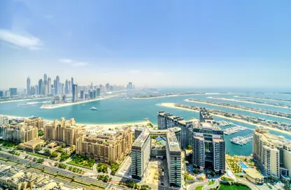 Apartment - 1 Bathroom for rent in The Palm Tower - Palm Jumeirah - Dubai