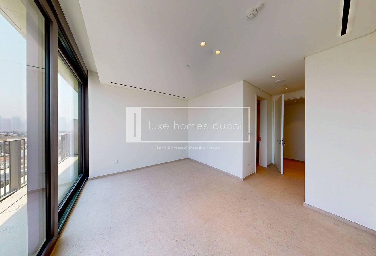 WATERFRONT LIVING | LUXURY 2BR | READY TO MOVE photo 13